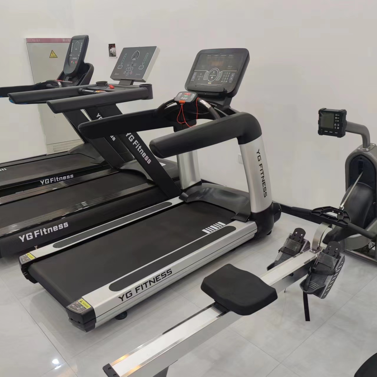 Gym Use Electric Treadmill 3 H - High And Running Gear ulasan dan harga